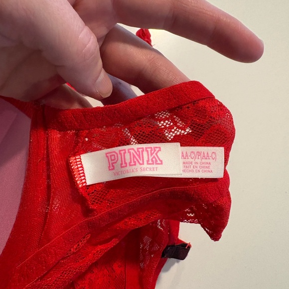 Victoria's Secret Pink Vibrant Red Lace Bralette size small - Picture 2 of 4